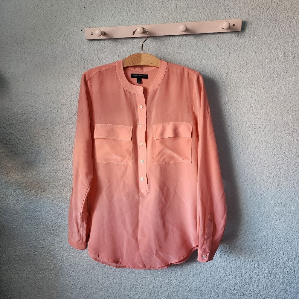 Banana Republic 100% silk long sleeve half button front blouse